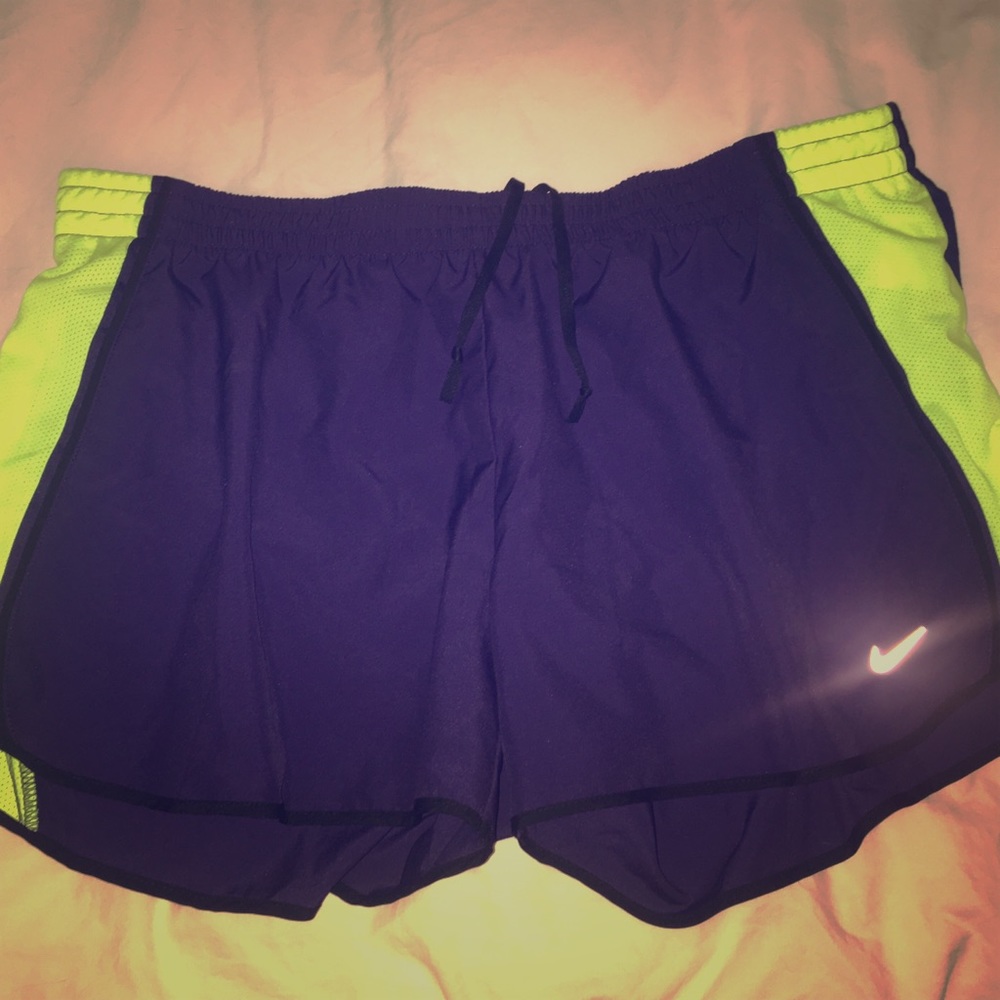 Running shorts